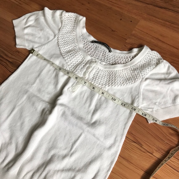 Knit tee. Xs super cute slight puff sleeve - Picture 4 of 6